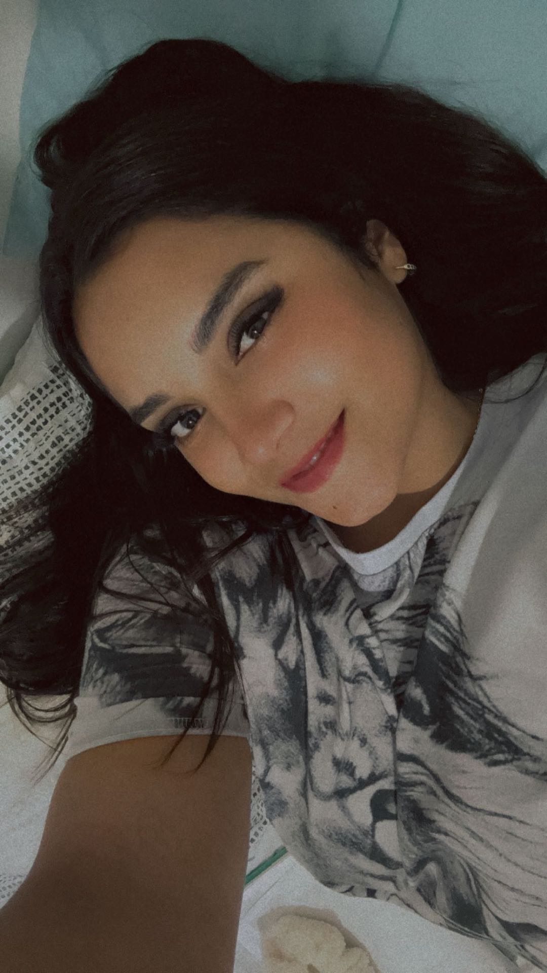 Sophia from United States, someone new to talk to on ChitChat
