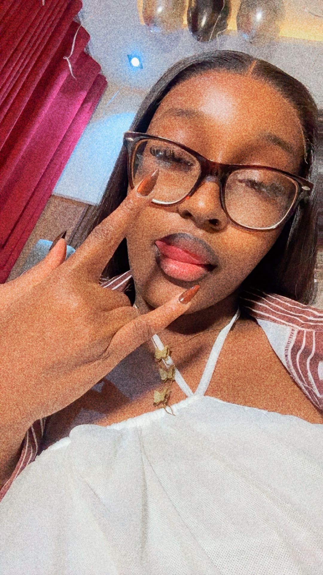 Jessy from Nigeria, someone new to talk to on ChitChat