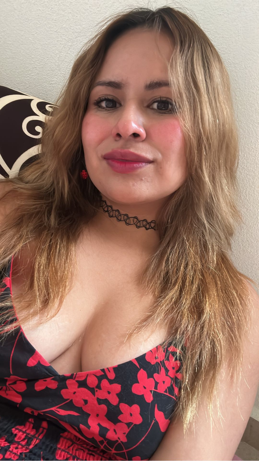Zury from Mexico, one of the people you can meet on ChitChat